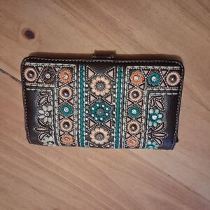 Embroidered Women's Clutch Wallet